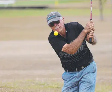  ?? Picture: STEWART McLEAN ?? IN FORM: Bob Turner plays in the Monthly Cup at Gordonvale Golf Club.