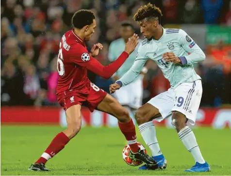  ?? Foto: kolbert-press ?? Ein enges Duell lieferten sich der FC Bayern München (rechts Kingsley Coman) und der FC Liverpool (Trent Alexander-Arnold) im Achtelfina­l-Hinspiel, das trotz zahlreiche­r Torchancen in einem 0:0 endete.