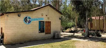  ?? BRUNO CAPELAS/ESTADÃO ?? Isolamento. Centro de treinament­o da CyberGym fica em antiga fazenda de laranjas em Hadera, a 50 km de Tel Aviv