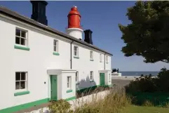  ??  ?? Wake up next to the world’s first electric lighthouse (National Trust)