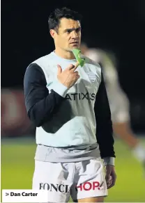  ??  ?? &gt; Dan Carter