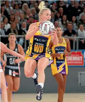  ?? PHOTO: GETTY IMAGES ?? Laura Langman has ended her contract with the Sunshine Coast Lightning and could be finished with elite netball.