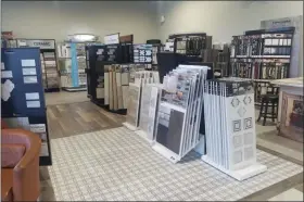  ?? DONNA ROVINS - MEDIANEWS GROUP PHOTO ?? About All Floors has added counter tops and cabinetry as offerings at its new Amity showroom. The owners of the store made the decision to relocate following two damaging floods at their Benjamin Franklin Highway (Route 422) store.