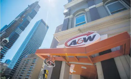  ?? TIJANA MARTIN, THE CANADIAN PRESS ?? The fast-food chain A&amp;W has introduced a plant-based burger that uses ingredient­s including beet, coconut oil and potato starch to mimic beef’s colouring, juiciness and chew.