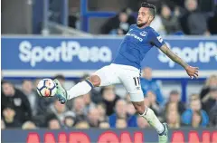  ?? AFP ?? Everton’s Theo Walcott controls the ball during the match against Newcastle.