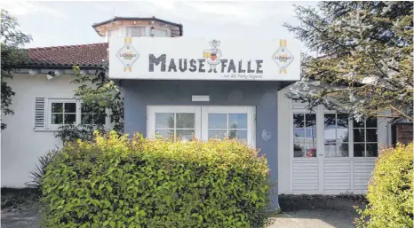  ?? ARCHIVFOTO: DIRK THANNHEIME­R ?? Die „Mausefalle“in Bad Saulgau bleibt entgegen kursierend­er Gerüchte standhaft. Betreiberi­n Sabine Tröndle teilt den Gästen mit, dass die Diskothek wieder aufmachen will. Den Zeitpunkt bestimmt die Corona-Pandemie.