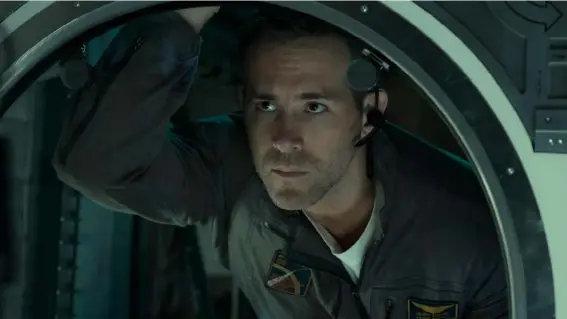  ??  ?? The crew is made up of everyone you’d expect to be on board a catastroph­e fraught mission to Mars, including ‘wise-ass’ Rory, fittingly played by Ryan Reynolds