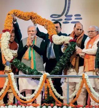  ??  ?? INSIDE THE MAZE PM Modi with Amit Shah and other senior leaders at the BJP national convention, Jan. 12