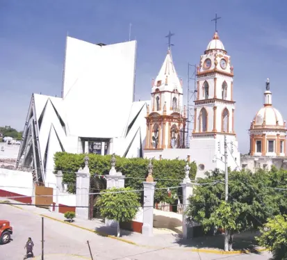  ??  ?? Cañada de Caracheo y Cortazar se vestirán de fiesta hoy, al recordarse 90 años del martirio del Padre Elías del Socorro Nieves./ Archivo.