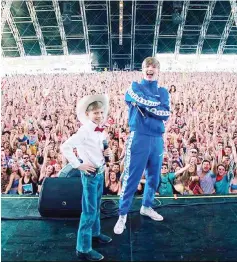  ??  ?? Mason performs at the 2018 Coachella music festival on festival alongside DJ Whethan. — Instagram photo