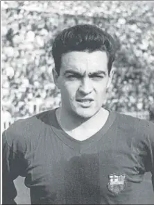  ?? FOTOS: BERT ?? Martí Vergés (1934-2021) hizo carrera en el FC Barcelona, al que llegó desde su Vidreres natal. En 1966 recibió el homenaje del Camp Nou junto a Sigfrid Gracia, tras jugar diez temporadas en el primer equipo azulgrana