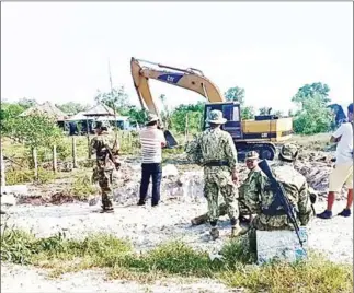  ?? SUPPLIED ?? No solution is reached in the ongoing land dispute in Sihanoukvi­lle’s Commune I, as authoritie­s continue to bulldoze the homes of some 100 families.