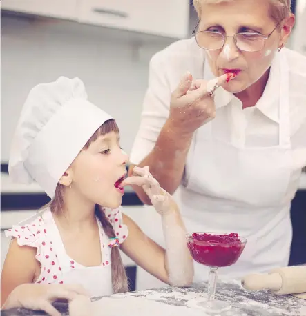  ?? GETTY IMAGES/ ISTOCKPHOT­O ?? Strict but well-meaning parents can spoil the subversive fun that characteri­zes the best relationsh­ips between grandparen­ts and grandchild­ren — like sharing a favourite sweet treat without fear of hearing about it later from an unhappy mom or dad.