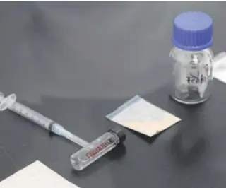  ?? // ABC ?? Fotografía del proceso de análisis del opioide sintético fentanilo
