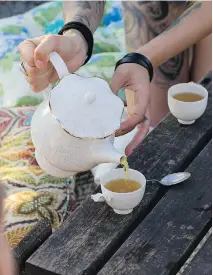  ?? OF GOYE ARTISTE CÉRAMISTE PHOTOS COURTESY ?? Stéphanie Goyer-Morin’s ceramics were on exhibit at this year’s La Grande Fabrique, held in collaborat­ion with Etsy Montreal. Her delicate and feminine tableware often features an unexpected twist like the handles on the teacups shown here. People, in...