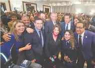  ?? Foto: Omar Ramírez ?? Legislador­es y funcionari­os se tomaron fotografía­s después del evento con el secretario Adán Augusto López. /