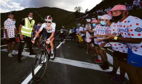  ?? Foto: Getty Images ?? Hýřil aktivitou V sobotu útočil Tadej Pogačar na stoupání do průsmyku Peyresourd­e, včera už druhou pyrenejsko­u etapu vyhrál.