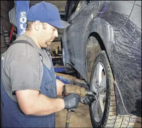  ?? CODY MCEACHERN - TRURO DAILY NEWS ?? While Maxwell’s Service Centre is under new management, the current staff will be staying the same with mechanics, including Thane Henderson.