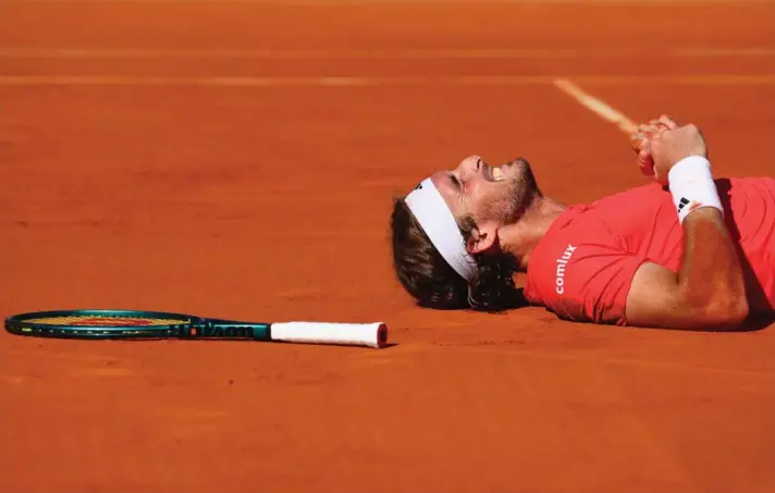  ?? ?? ► El tenista griego Stefanos Tsitsipas (12°) ganó su tercer Masters 1000 de Montecarlo, antes lo había conquistad­o en 2021 y 2022.*