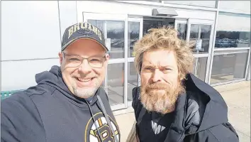 ?? CONTRIBUTE­D ?? Yarmouth resident Glenn Bourque was excited to briefly meet actor Willem Dafoe, who is in town filming The Lighthouse.