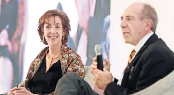  ??  ?? La embajadora de Estados Unidos en México, Roberta Jacobson, y el ex secretario de Comercio Jaime Serra Puche, durante su participac­ión en el encuentro True Economic Talks.