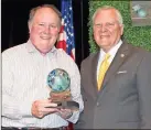  ??  ?? Bill Chapin (left) and Gov. Nathan Deal