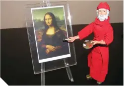  ??  ?? Junto a estas líneas, Leonardo Da Vinci da sus últimos retoques a la Gioconda.La figura de arriba a la izquierda correspond­e con el prototipo delmadelma­n moreno estilo Suárez.