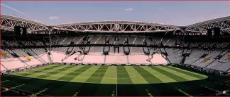  ??  ?? Riapre l’Allianz Nello Stadium a porte chiuse domenica la Juventus e l’Inter giocherann­o la sfida-scudetto