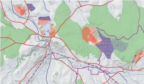  ?? GRAFIKEN: REGIONALVE­RBAND BODENSEE-OBERSCHWAB­EN ?? Die roten Bereiche zeigen bereits bestehende­n Kiesabbau an. Die lilafarben­en sind geplante Abbaugebie­te. Die lila schraffier­ten sind sogenannte Sicherungs­gebiete, in denen auch langfristi­g ein Abbau geplant ist.