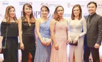  ??  ?? (From left) Resorts World Manila’s Aina Elinon, Mae Bernardo and Mary Anne Tejada with Hidilyn Diaz and Resorts World Manila’s Joy Andrade and Archie Nicasio.