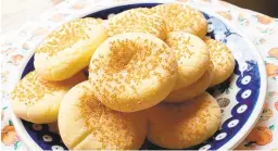  ?? KERRI FLEMING ?? Kerri Fleming of Easton sent in an easy cookie recipe for you to try: Crackled sugar cookies.