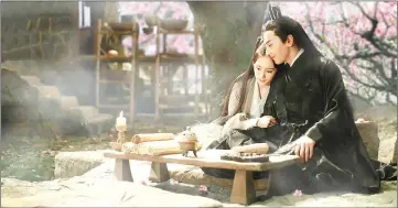  ??  ?? Mark Chao and Yang Mi in ‘Eternal Love’ aka ‘Three Lives, Three Worlds’.