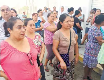  ??  ?? Los vecinos de la colonia Aviación Civil rechazan la instalació­n de una gasera dentro de este centro poblaciona­l.