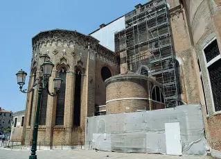  ?? (Vision) ?? In corso I lavori alla Basilica dei Santi Giovanni e Paolo, sia interni che esterni