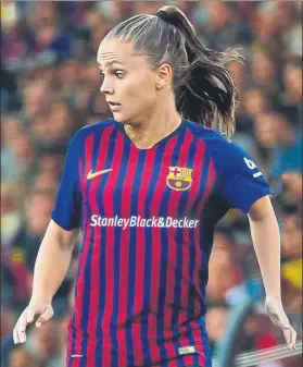  ?? FOTO: V. LLURBA ?? El femenino estrenará sponsor Las últimas temporadas no lo lucía en la camiseta