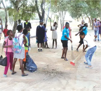  ??  ?? Epworth Junior Council partnered young people in their community to conduct a clean-up campaign at Epworth Police Station