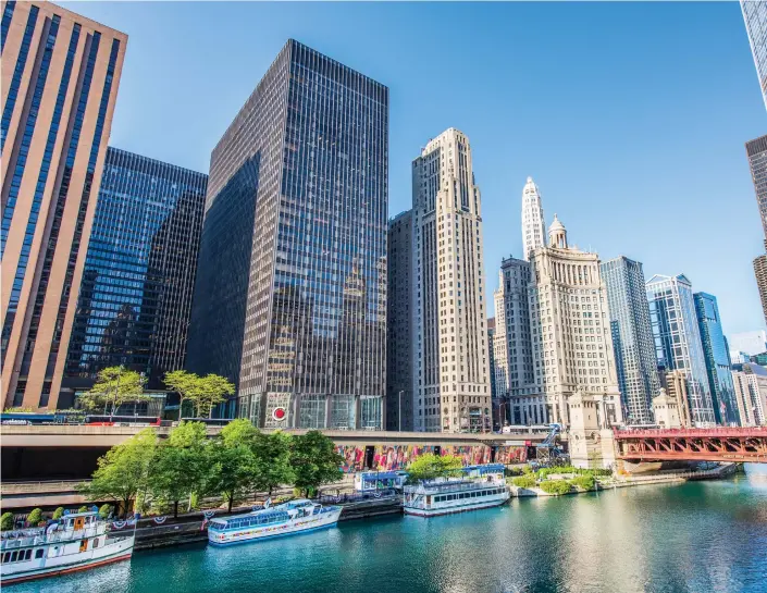  ??  ?? THE CHICAGO Architectu­re Foundation River Cruise on ‘Chicago’s First Lady’ is highly recommende­d.