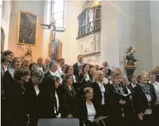  ?? Foto:Jürgen Gleixner/ Städtische Musikschul­e Günzburg ?? Der ständig wachsende Chor der Musikschul­e, Guntia Vox, war Teil des Herbstkonz­erts der städtische­n Musikschul­e Günzburg und begeistert­e die mehr als 100 Besucher.