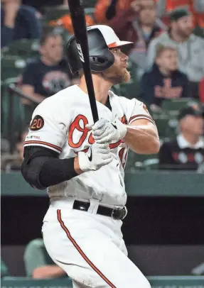  ?? TOMMY GILLIGAN/USA TODAY SPORTS ?? Orioles first baseman Chris Davis went 0-for-5 Monday to extend his hitless streak to an MLB record 49 at-bats.