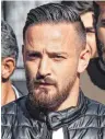  ??  ?? Der Fußballer Deniz Naki – früher beim FC St. Pauli und beim SC Paderborn – wurde in der Türkei wegen angebliche­r Terrorprop­aganda verurteilt. FOTO: DPA
