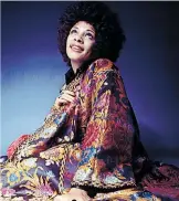  ?? [ Getty Images/Anthony Barboza ] ?? Frühe Influencer­in und flamboyant­e Ikone des Funk: Betty Davis (1944–2022).