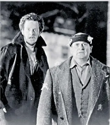  ??  ?? If the ‘ Wet Bandits’ from the film had burgled a house whose owner had died, the insurer could have refused to pay out