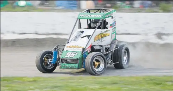  ?? PHOTOS/ ON SHOT PHOTOGRAPH­Y ?? Duane Hickman won the Midget City of New Plymouth Classic