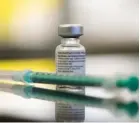  ?? AFP ?? Pfizer y BioNTech también desarrolla­n una vacuna específica contra la variante delta.