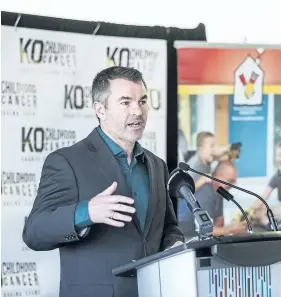  ?? BOB TYMCZYSZYN/STANDARD FILE PHOTO ?? Co-chairperso­n Mike Strange talks during a press conference about last year's charity boxing event at the Scotiabank Convention Centre. A press conference to launch this year's fundraiser is scheduled for Tuesday morning