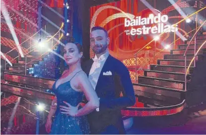  ?? EL PERIÓDICO ?? Bailando con las estrellas Los bailarines profesiona­les Paula Pacheco y Fran Montero, en el programa de Tele 5. ▷