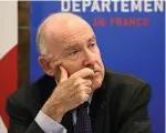  ??  ?? Frondeurs Hervé Morin, président de Régions de France (en haut), et Dominique Bussereau, à la tête des départemen­ts de France, ont eu maille à partir avec Edouard Philippe.