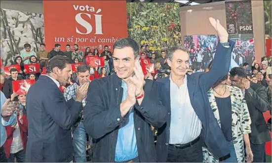  ?? R. GARCÍA / EFE ?? Pedro Sánchez con el expresiden­te Zapatero en Valladolid