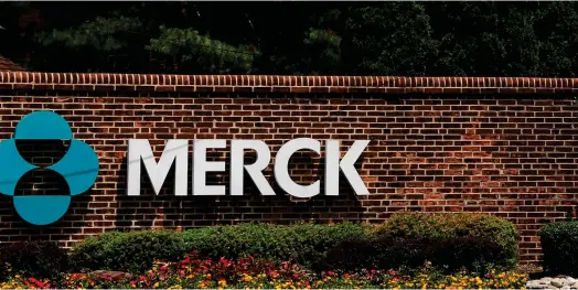  ?? ?? Le laboratoir­e Merck a déjà été condamné par la justice en 2020. (Crédits : Brendan McDermid)