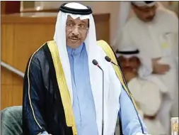  ??  ?? سمو رئيس مجلس الوزراء الشيخ جابر المبارك على المنصة